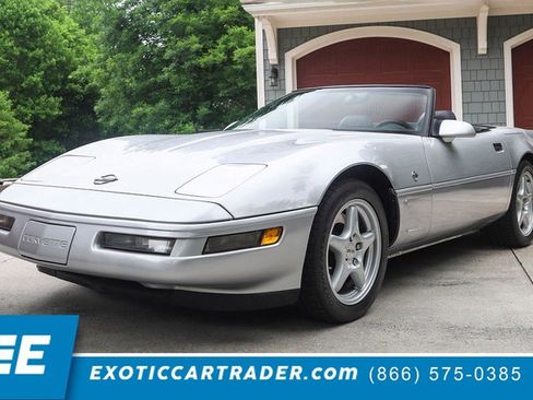 Used 1996 Chevrolet Corvette Convertible RWD image 1