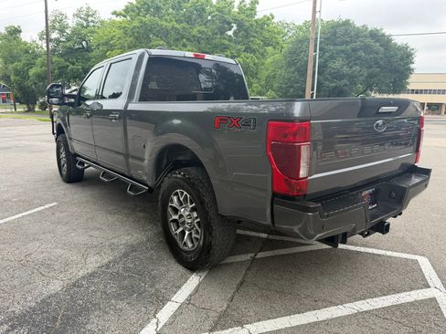 Used 2021 Ford F250 Lariat w/ FX4 Off-Road Package AWD/4WD image 7