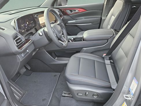 New 2026 Chevrolet Traverse Z71 image 11