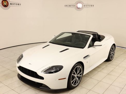 Used 2016 Aston Martin V8 Vantage GT image 35