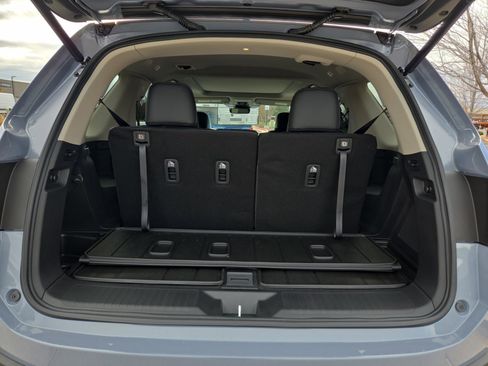 New 2025 Honda Pilot Touring image 41