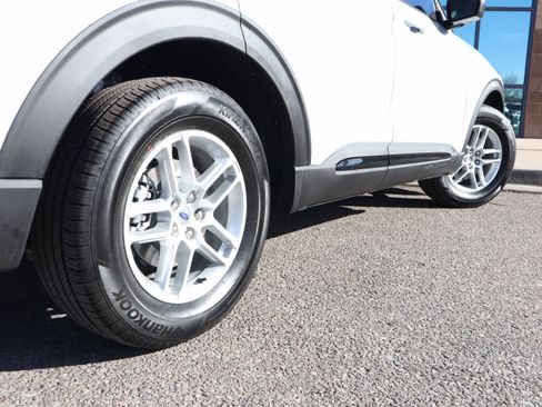 New 2026 Ford Explorer Active image 11