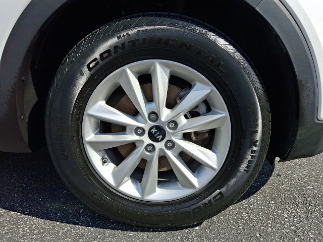 Used 2020 Kia Sorento LX FWD image 8