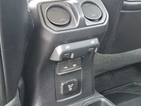 Used 2020 Jeep Gladiator Overland AWD/4WD image 28