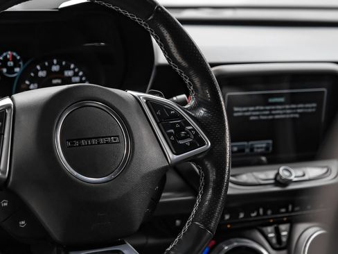 Used 2017 Chevrolet Camaro SS RWD image 20