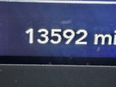 Used 2024 Jeep Wrangler Sport image 23