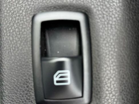 Used 2010 Mercedes-Benz GL 550 4MATIC image 41