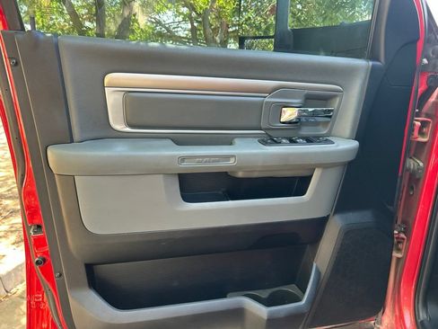 Used 2014 RAM 2500 Big Horn AWD/4WD image 9