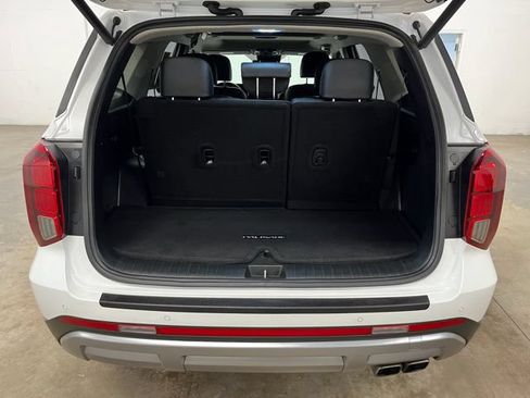 Used 2023 Hyundai Palisade Limited FWD image 24