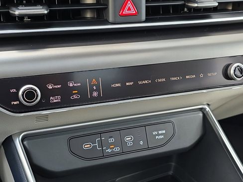 New 2026 Kia Carnival SX w/ SX Dark Edition Package image 18