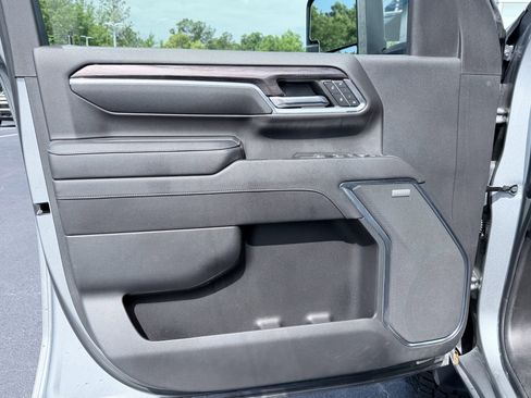 Used 2024 Chevrolet Silverado 2500 LTZ w/ LTZ Plus Package AWD/4WD image 32