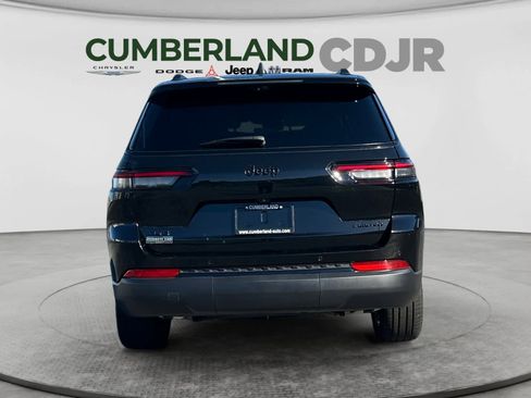 Used 2025 Jeep Grand Cherokee L Limited w/ Luxury Tech Group II AWD/4WD image 5