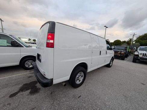 Used 2021 Chevrolet Express 2500 w/ Communications Package RWD image 10