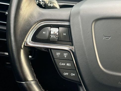 Certified 2023 Lincoln Nautilus Reserve AWD/4WD image 20