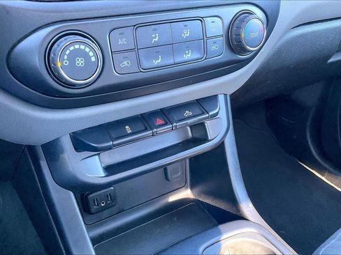 Used 2020 Chevrolet Colorado W/T w/ WT Convenience Package image 31