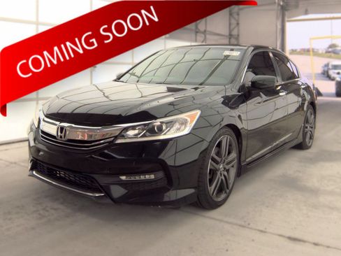 Used 2017 Honda Accord Sport image 1
