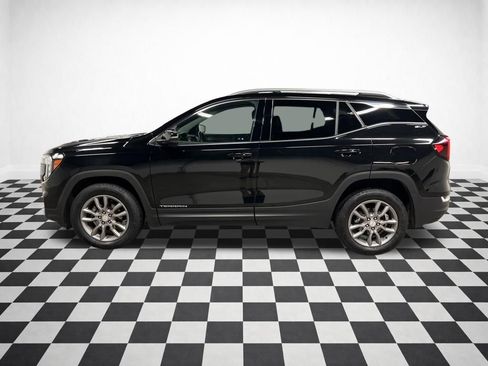 Used 2024 GMC Terrain SLT image 6