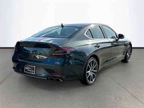 Used 2023 Genesis G70 2.0T image 7