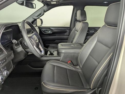 Used 2023 GMC Yukon SLT image 10