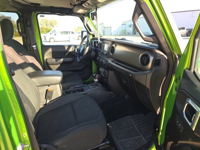 Used 2018 Jeep Wrangler Unlimited Sport S AWD/4WD image 12