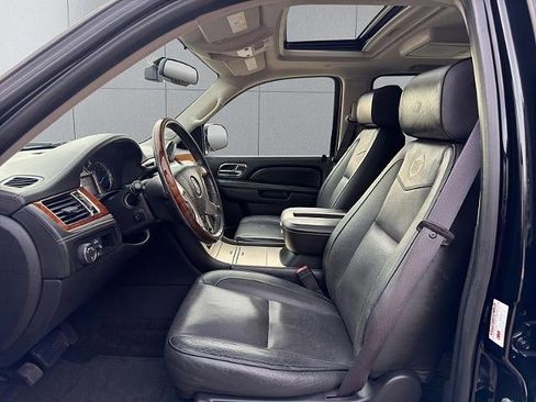 Used 2012 Cadillac Escalade Platinum image 28