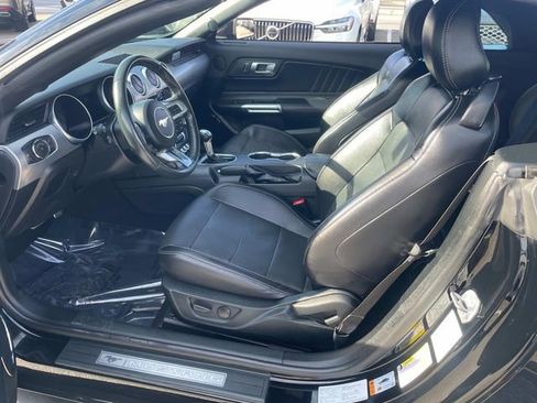 Used 2023 Ford Mustang GT Premium image 17