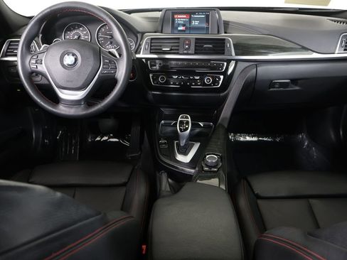 Used 2018 BMW 330i xDrive Sedan w/ Convenience Package image 26