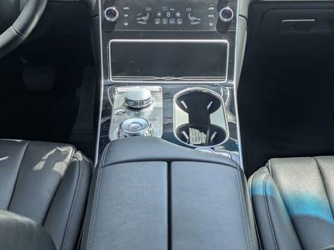 Used 2025 Genesis GV80 2.5T Standard AWD/4WD image 20