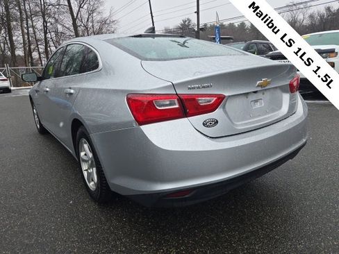 Used 2017 Chevrolet Malibu LS image 9