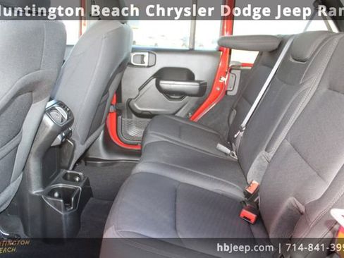Used 2022 Jeep Wrangler Unlimited Sport image 36
