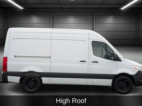 Used 2025 Mercedes-Benz Sprinter 2500 image 7