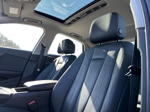 Used 2018 Audi A4 2.0T Premium image 14