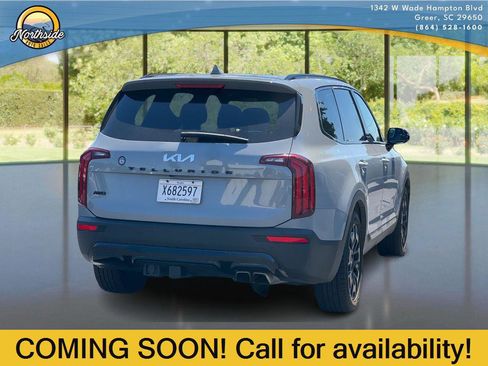 Used 2022 Kia Telluride SX w/ SX Prestige Package AWD/4WD image 3