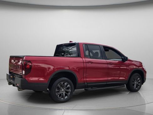 Used 2024 Honda Ridgeline Sport image 7
