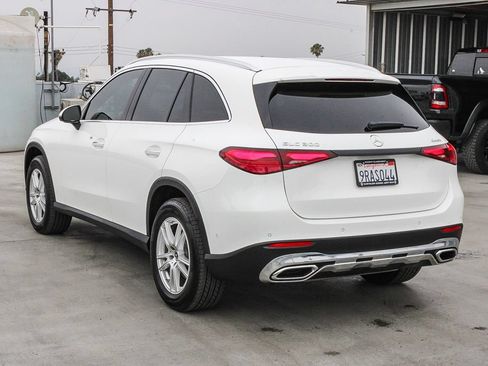 Used 2025 Mercedes-Benz GLC 300 4MATIC image 7