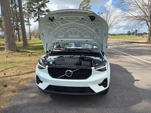 New 2026 Volvo XC40 B5 Plus w/ Protection Package Premier AWD/4WD image 20