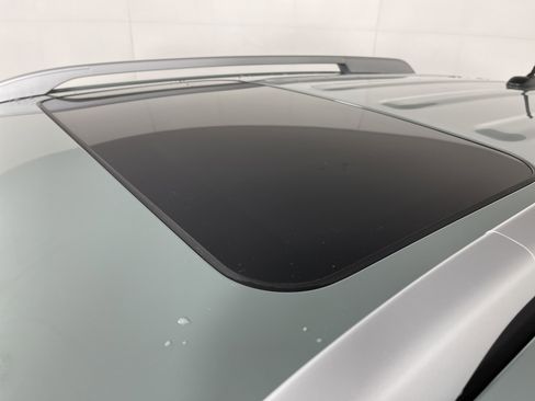 Used 2026 Hyundai Venue SEL image 6