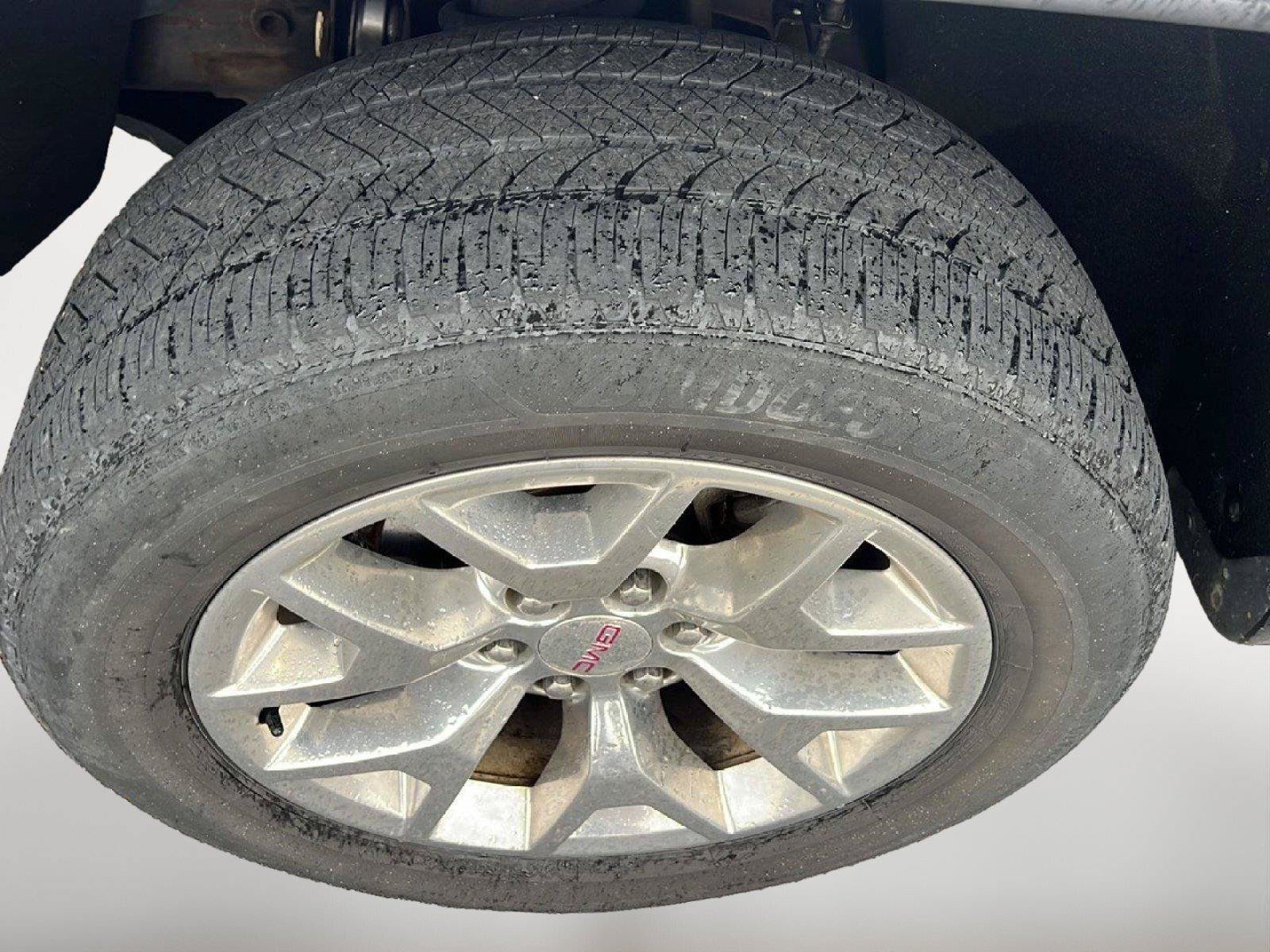 Used 2015 GMC Sierra 1500 SLT w/ SLT Crew Cab Value Package AWD/4WD image 7