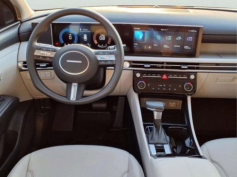 New 2026 Hyundai Tucson SEL image 9