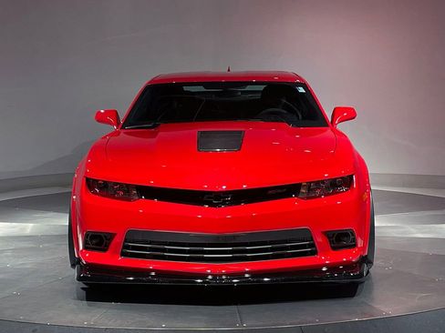 Used 2015 Chevrolet Camaro Z/28 image 3