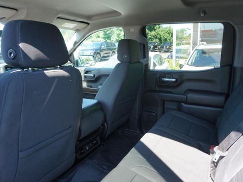Used 2021 Chevrolet Silverado 1500 LT w/ Z71 Off-Road Package AWD/4WD image 8