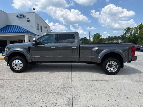 Used 2020 Ford F450 Platinum w/ FX4 Off-Road Package AWD/4WD image 16