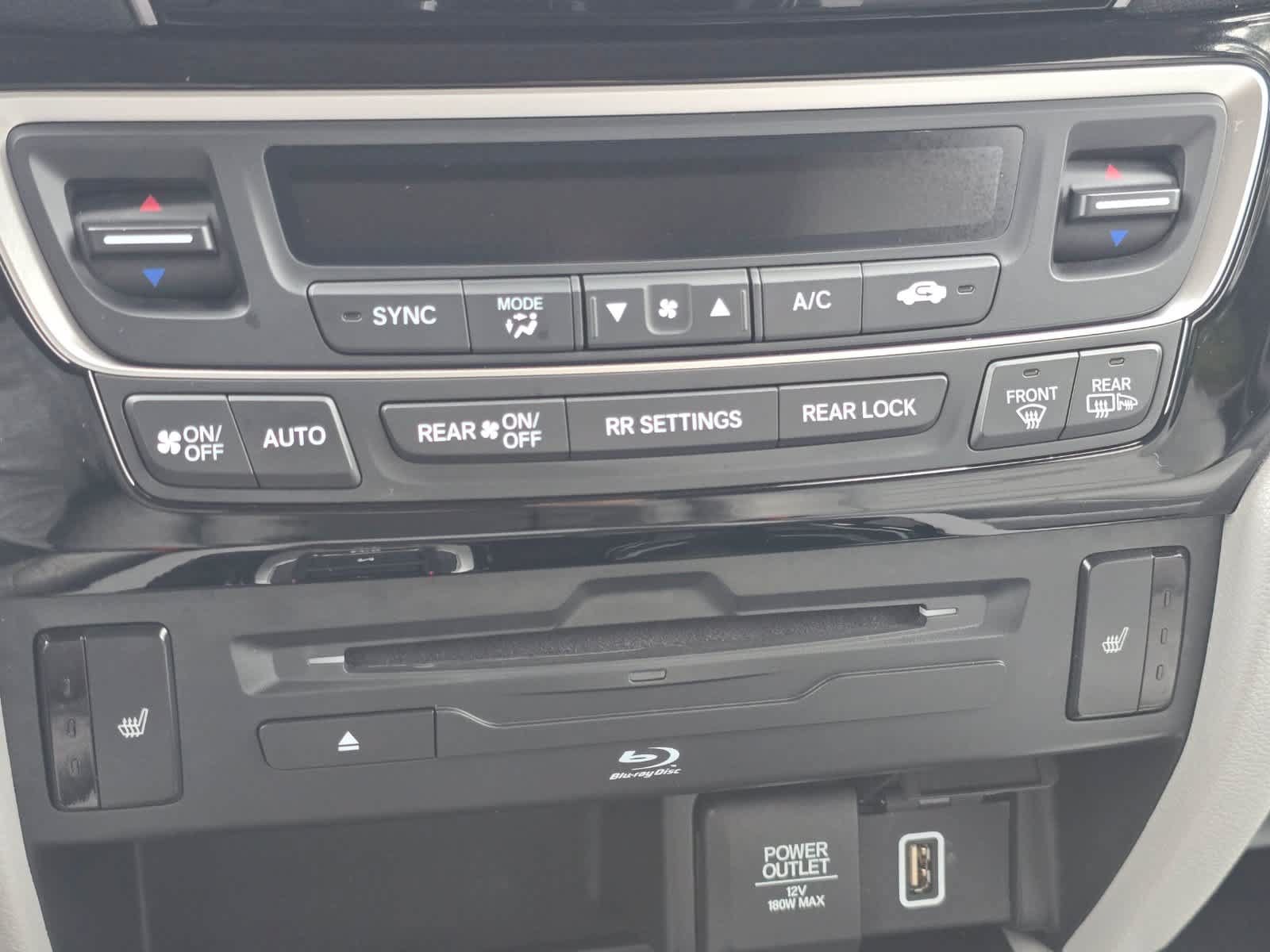 Used 2019 Honda Pilot Touring image 15