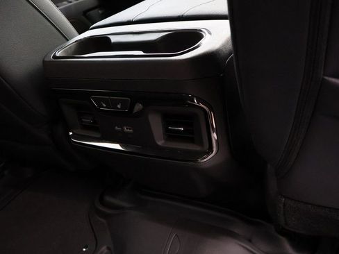 New 2025 GMC Sierra 1500 AT4 w/ AT4 Premium Package AWD/4WD image 16