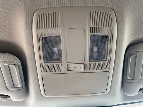 Used 2021 MAZDA CX-5 Touring image 19