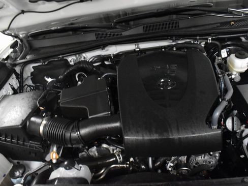 Certified 2023 Toyota Tacoma TRD Sport image 10