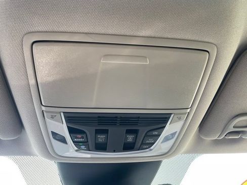 Used 2024 Acura MDX SH-AWD w/ Technology Package image 31