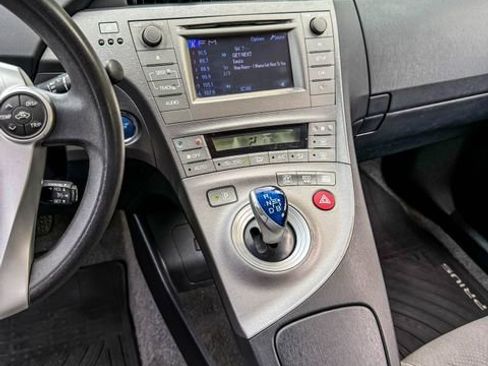Used 2012 Toyota Prius Four image 7