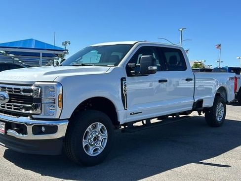 New 2026 Ford F250 XLT w/ FX4 Off-Road Package image 7