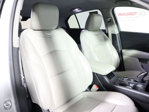 Used 2020 Cadillac XT4 Premium Luxury FWD image 53